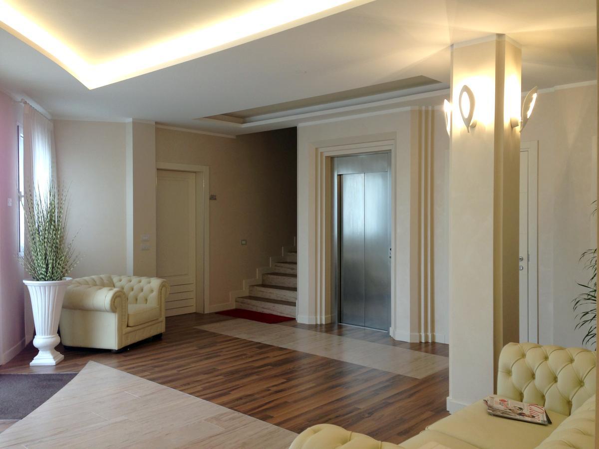 Hotel Desiderio Villa del Conte Exteriér fotografie